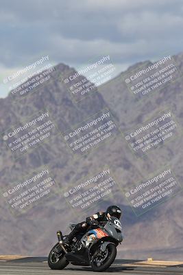 media/Nov-16-2025-Race Pace (Sun) [[8c5fa54630]]/Verified Riders/5-Turn 9 (1135am)/